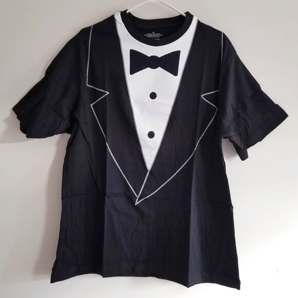 Brand NEW Hallmark Party FUN Tee T-Shirt Printed with Suit and bow tie - Picture 2 of 2